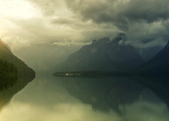 Dive into your subconscious: The power of dream journaling